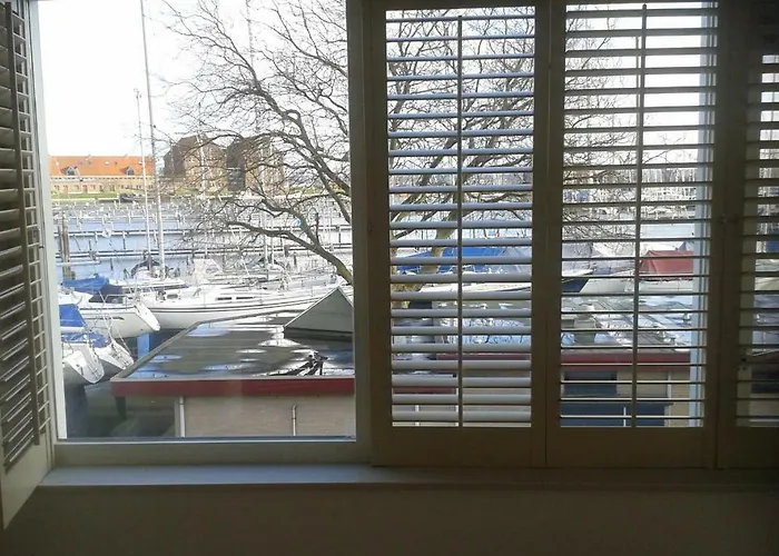 El Puerto B&B 호른